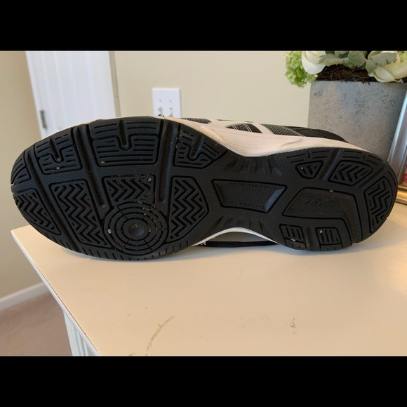 ASICS Volleyball Shoes - Picture 3 of 4